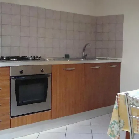 בית אירוח Camera In Centrale Per Sole Donne אבלינו